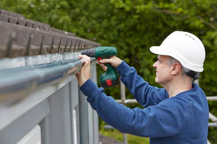 DTC COUVERTURE propose des dispositifs de drainage pour votre maison ou votre local professionnel. 